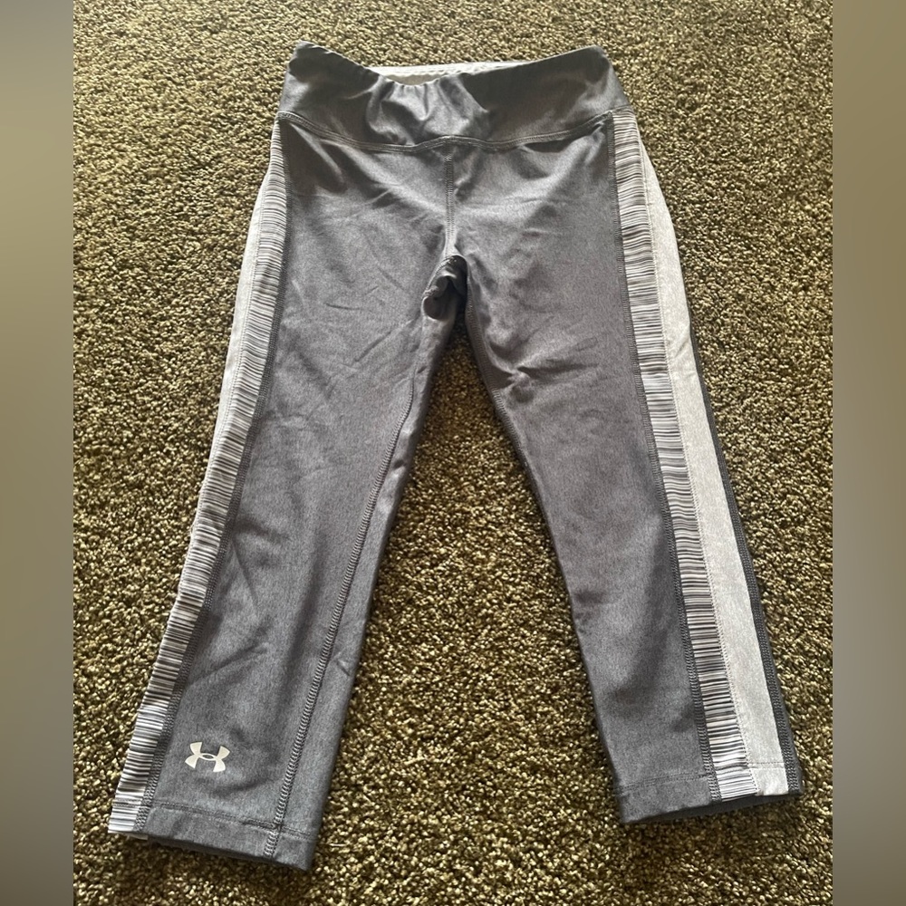 Under Armour Women's Sonic Varsity Capri Leggings